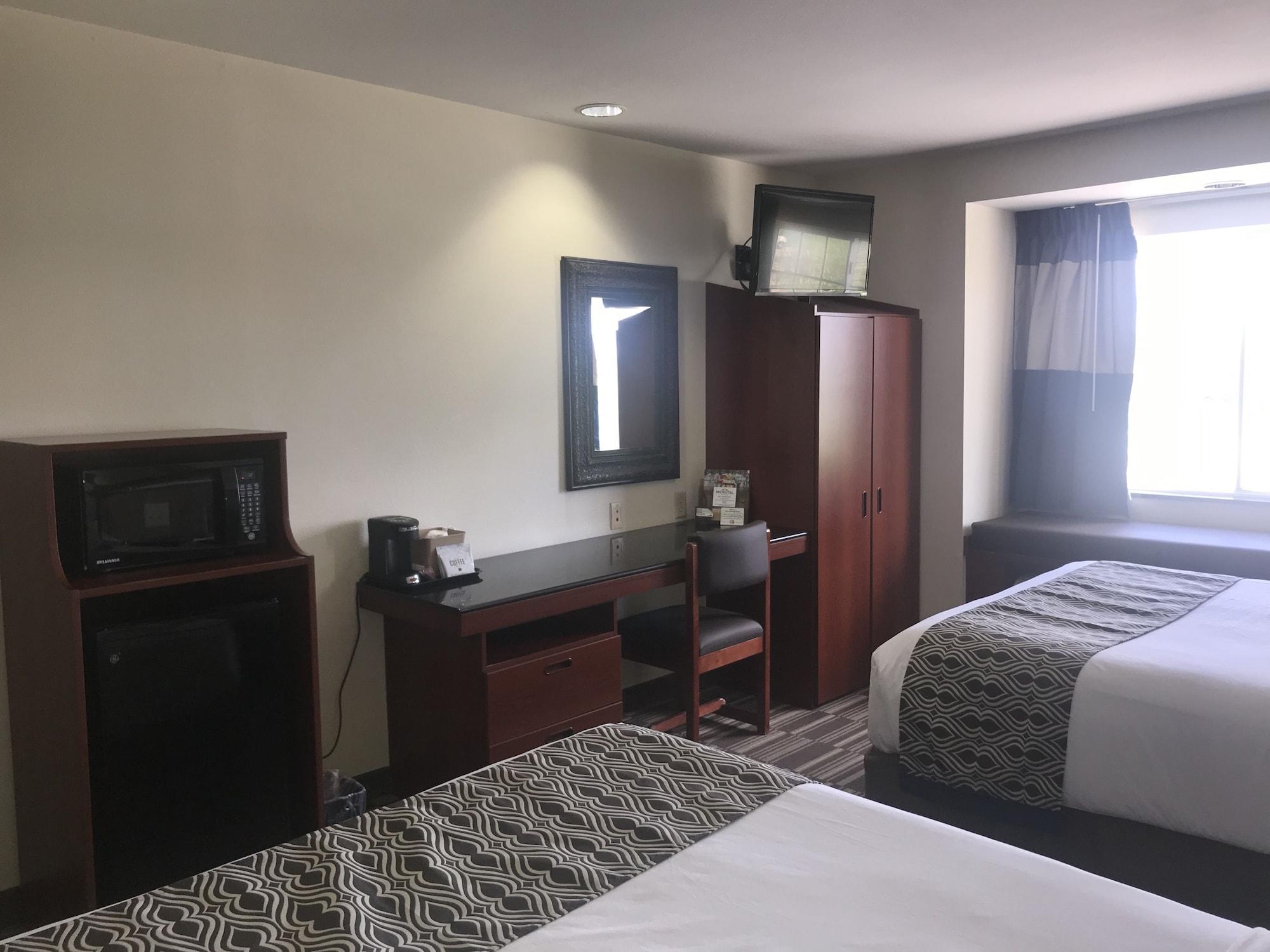Microtel Inn & Suites By Wyndham Indianapolis Airport Exteriér fotografie