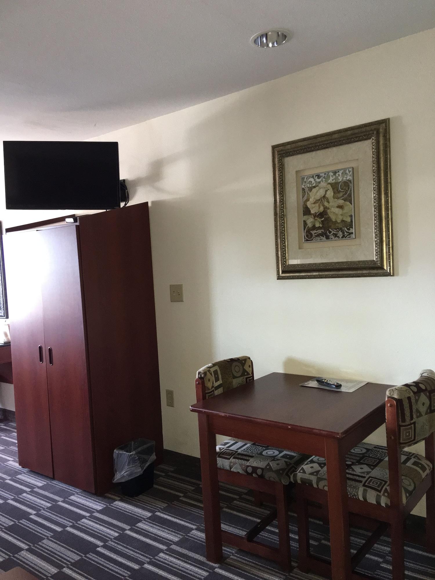 Microtel Inn & Suites By Wyndham Indianapolis Airport Exteriér fotografie