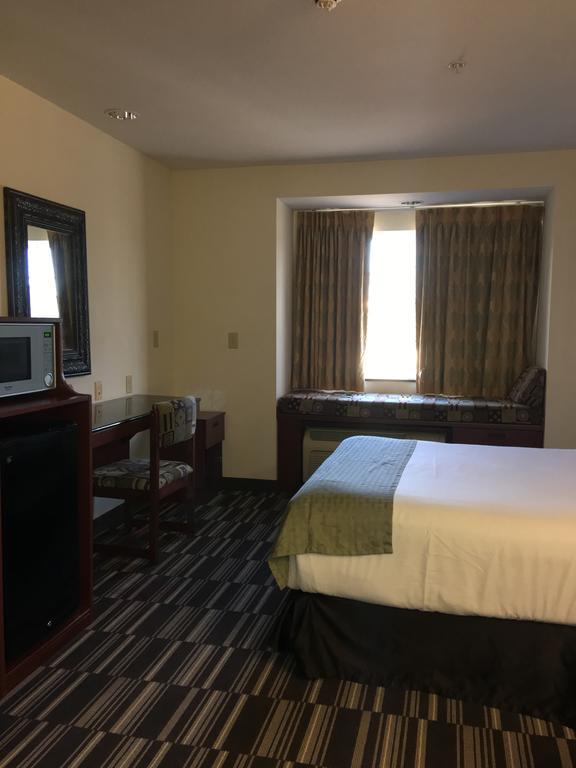 Microtel Inn & Suites By Wyndham Indianapolis Airport Exteriér fotografie